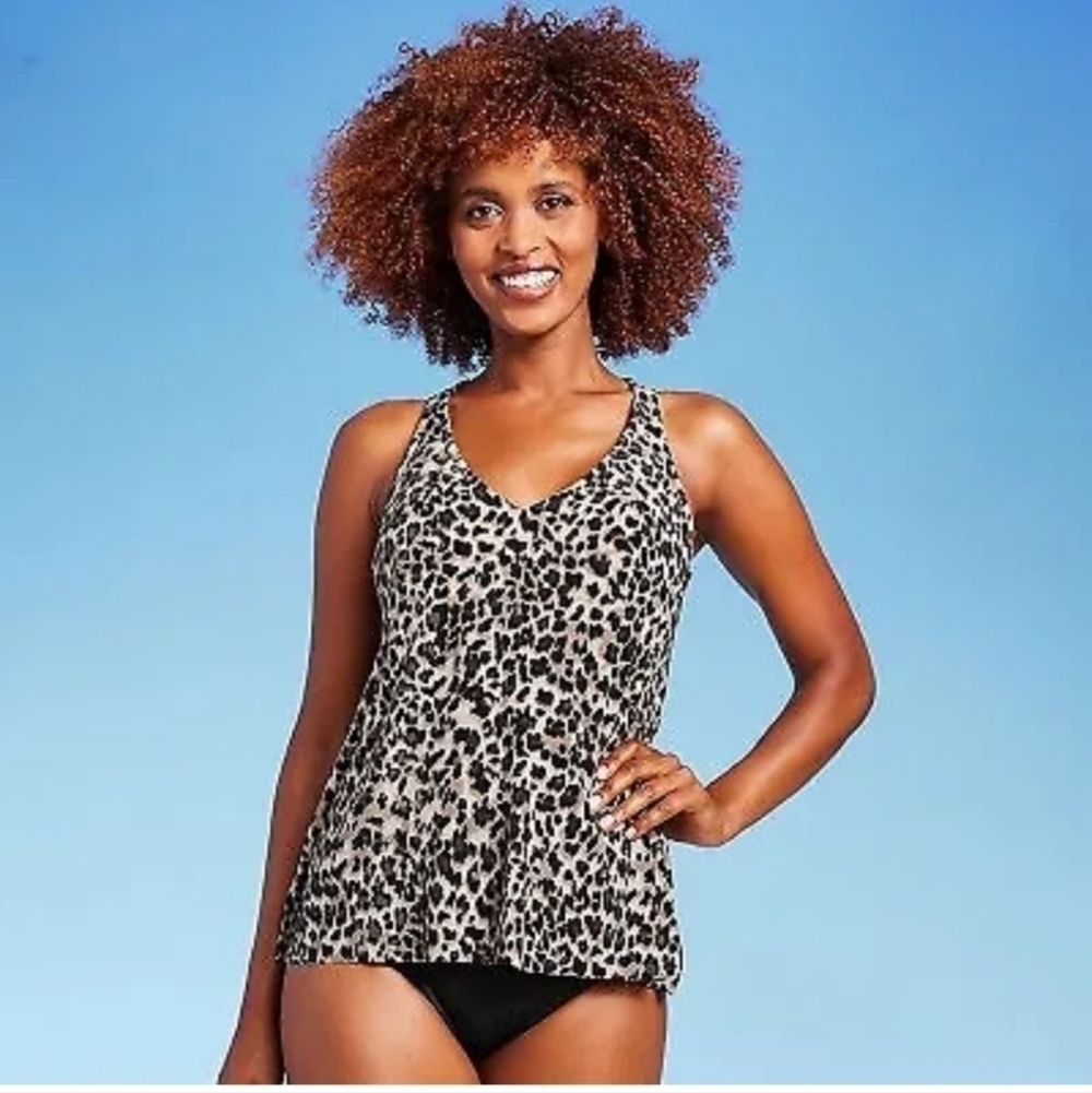 NWT Aqua Green Tankini Top S
